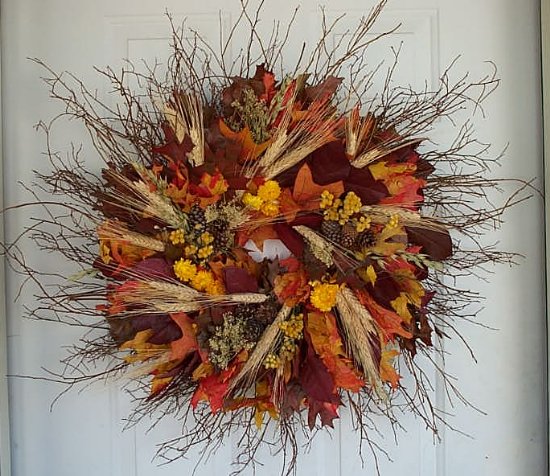 24" Twiggy Autumn Wreath